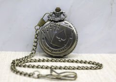 Oyun Kartı Tasarımlı Köstekli Saat