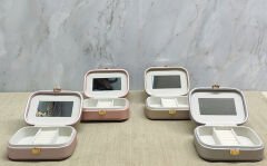 15x15 cm Makyaj Ve Takı Kutusu