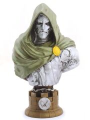 Polyester Dr. Doom Figürü