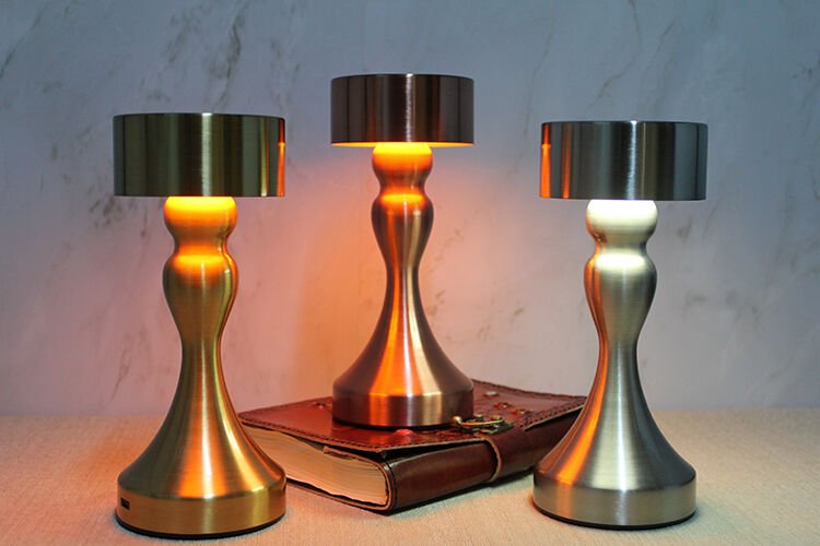 Masaüstü Dokunmatik Ledli Lamba Model 6