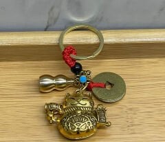 Metal Şans Ve Bereket Kedisi Anahtarlık Model 1