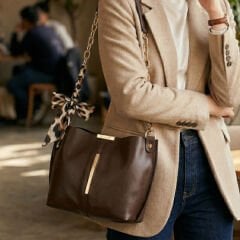 Leopar Desenli Fular Detaylı Kahverengi Çanta