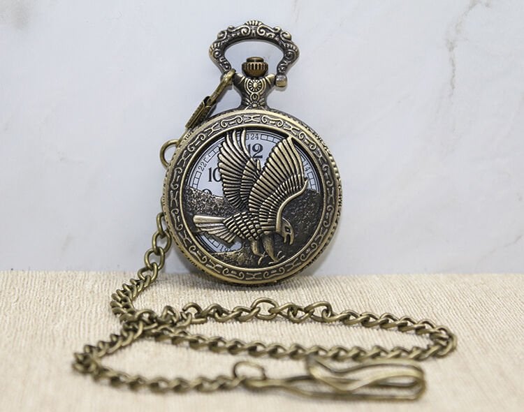 Kartal Tasarımlı Köstekli Saat